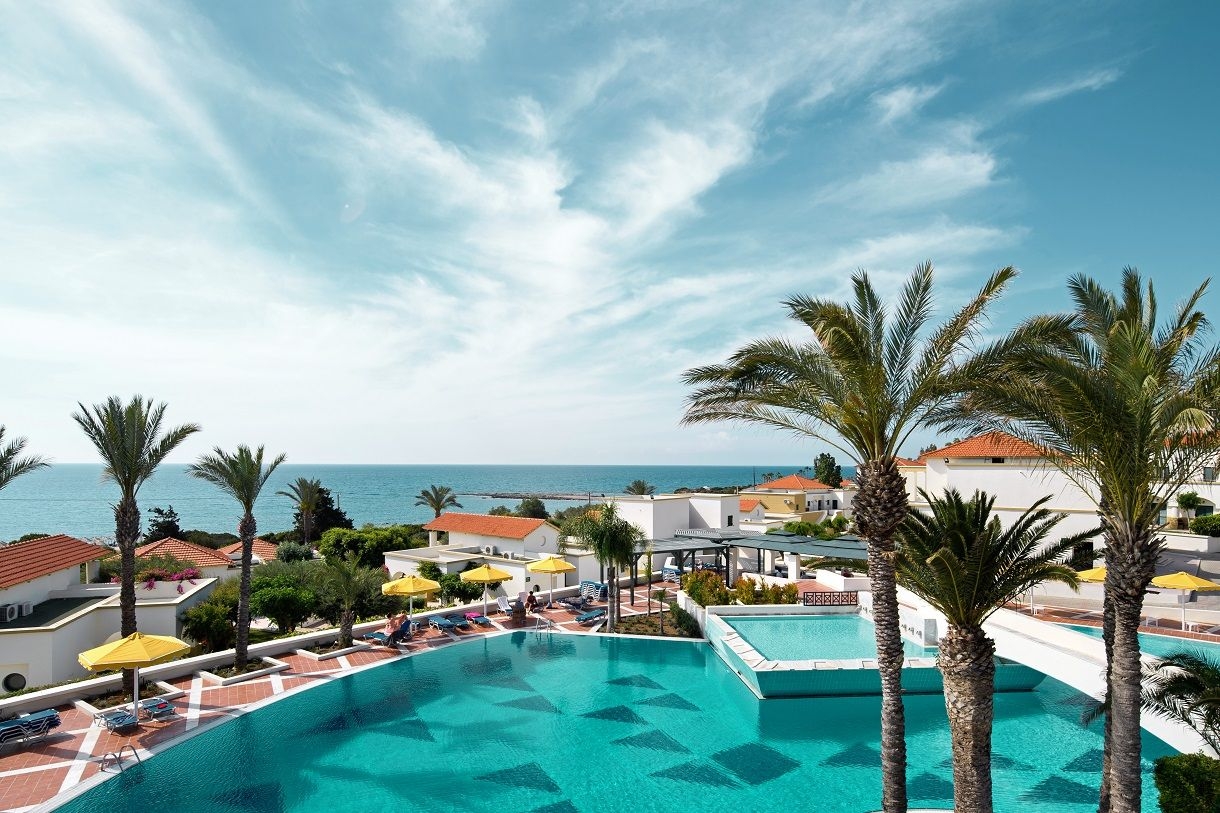 01_mitsis_rhodes_rodosmaris_mainpool (2).jpg
