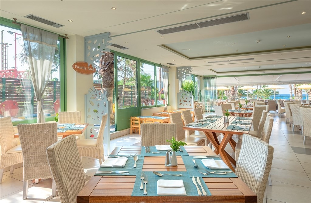 Star Beach Village10