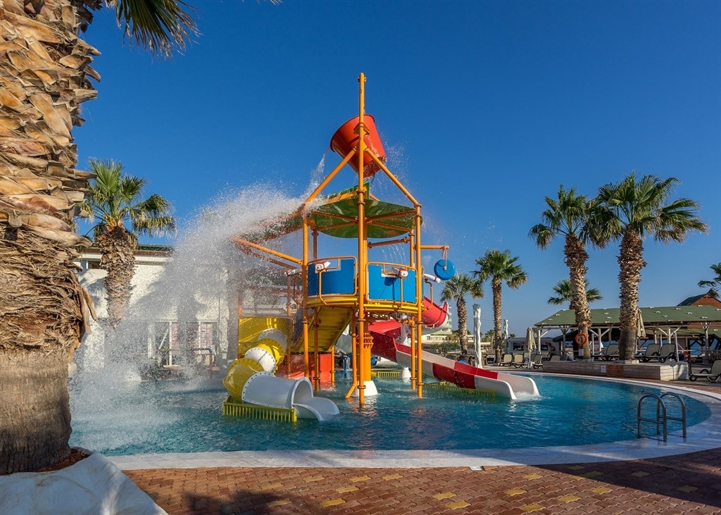 Star Beach Village23