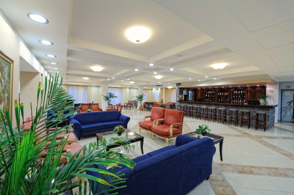 Ariadne Beach3