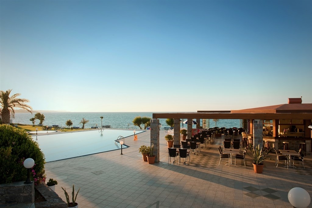 Ariadne Beach7