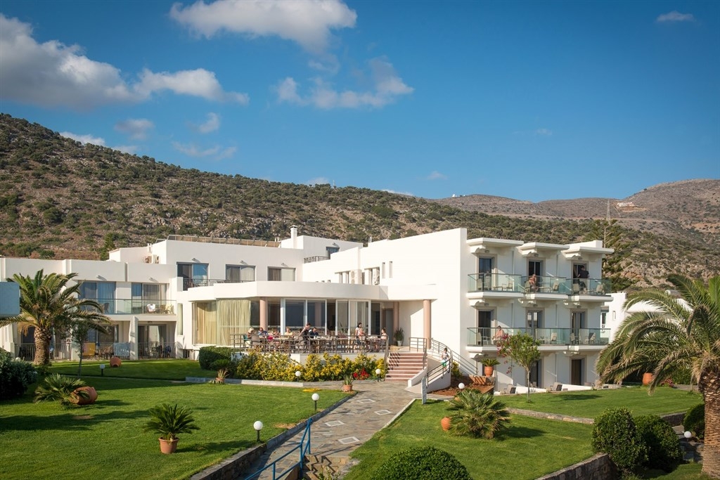 Ariadne Beach10