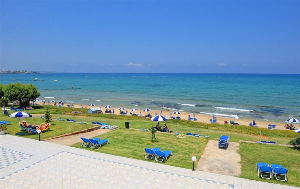 Ariadne Beach11