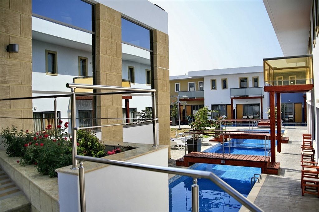 All Senses Ocean Blue Seaside Resort & Spa8