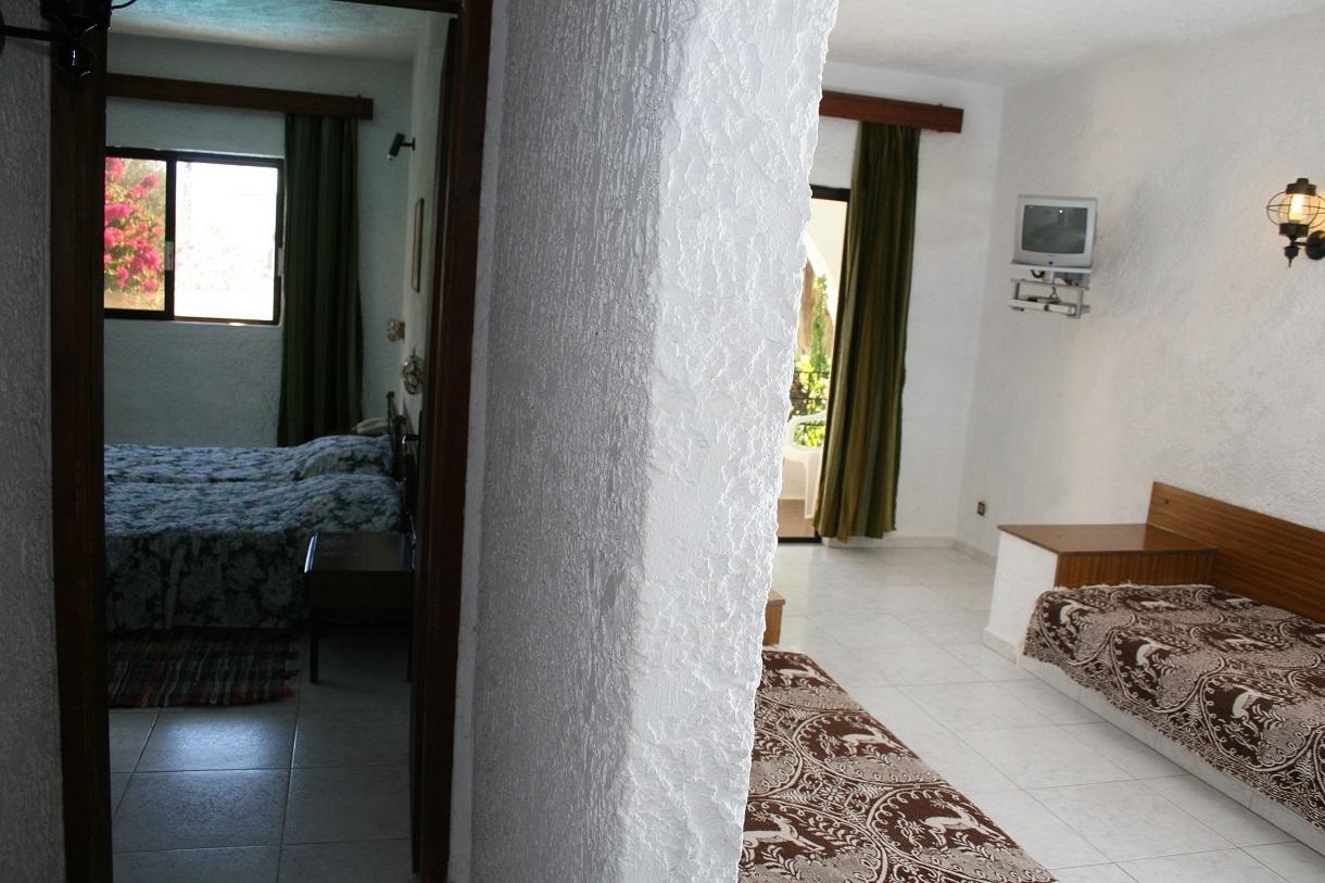 Oasis Bungalows4