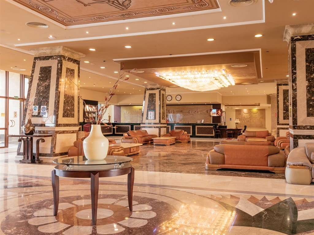 AMC Royal Hotel & Spa4