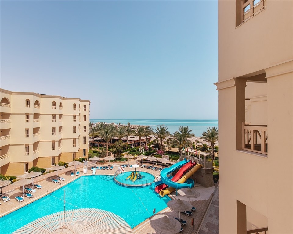 AMC Royal Hotel & Spa17