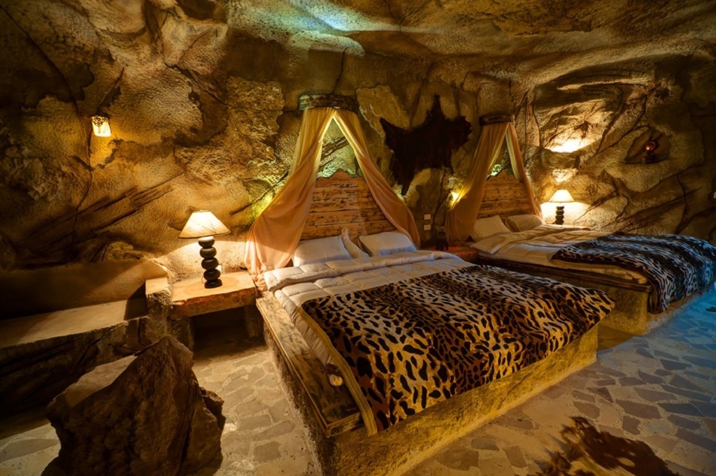 Caves Beach Resort4