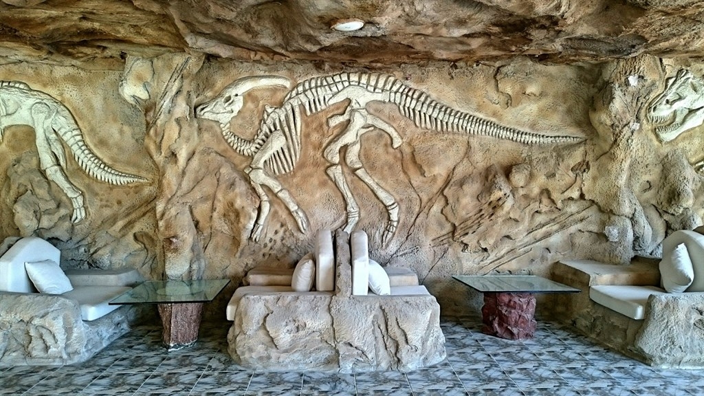 Caves Beach Resort11