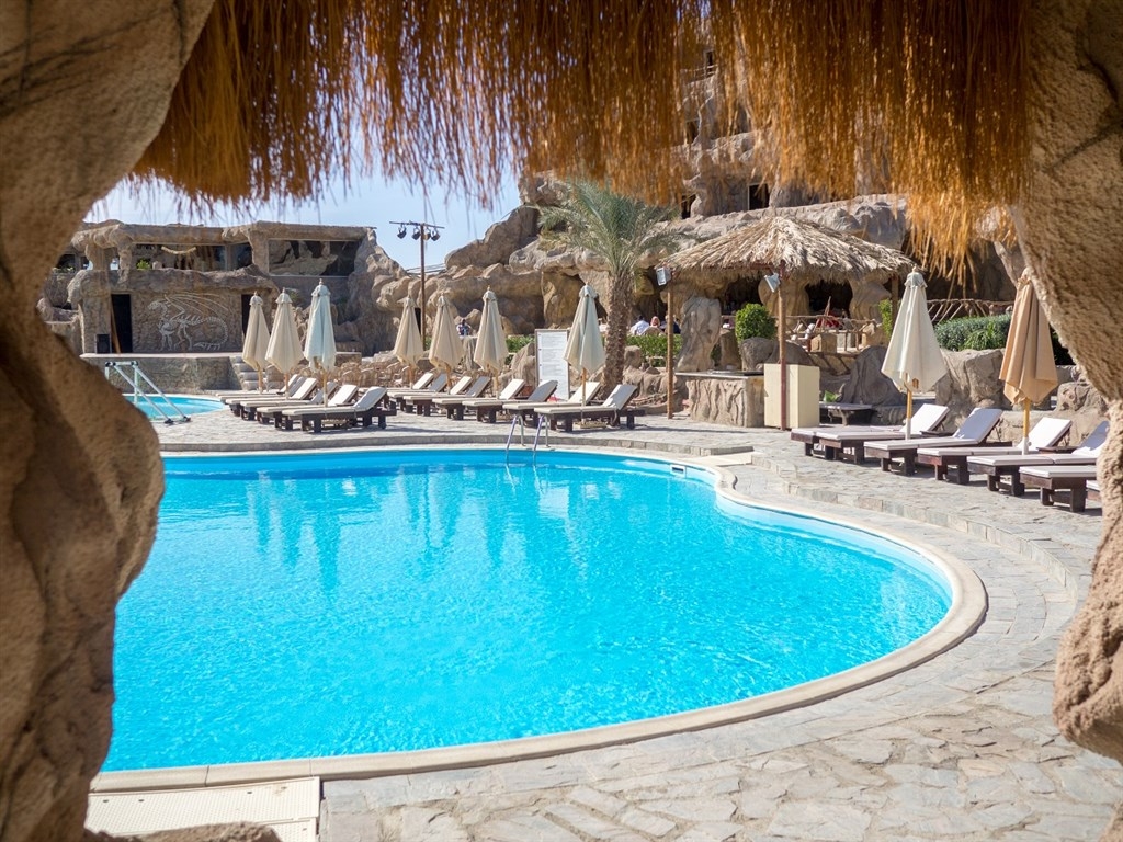 Caves Beach Resort21
