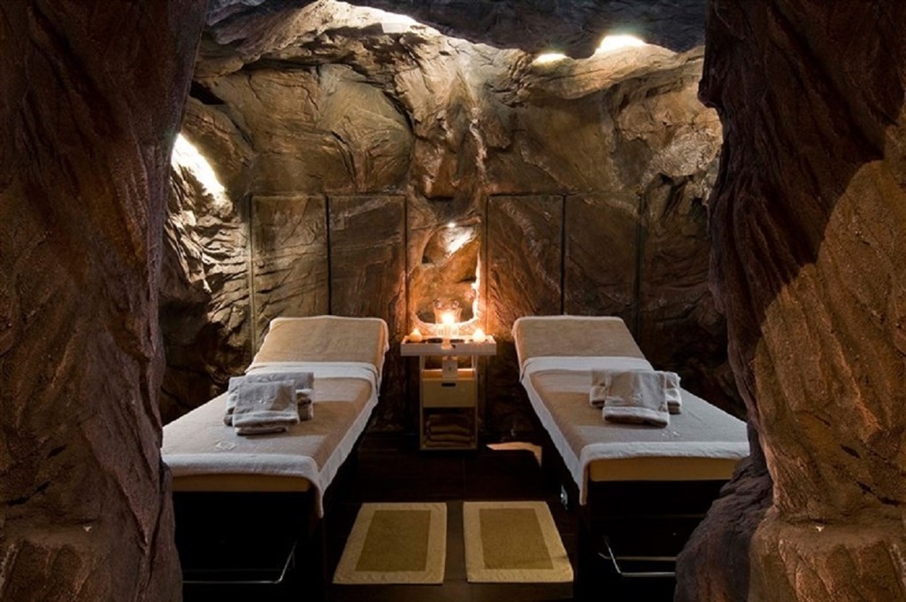 Caves Beach Resort24
