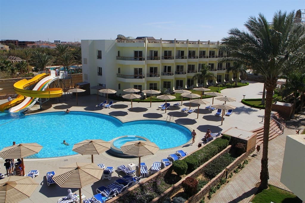 Palm Beach Resort1