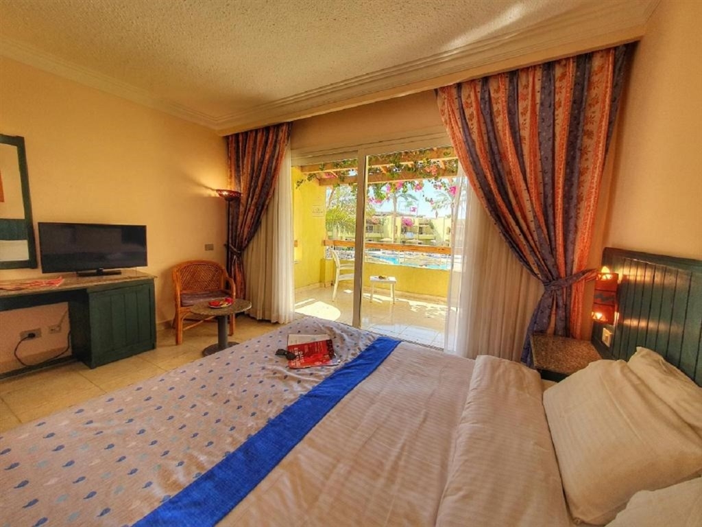 Palm Beach Resort4