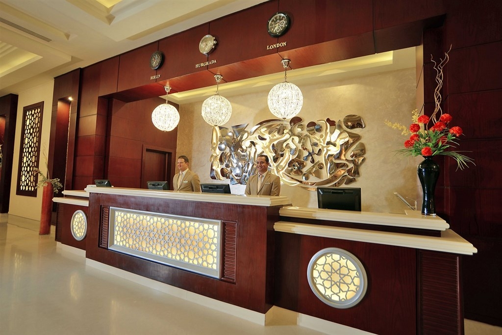 Pickalbatros White Beach Resort4