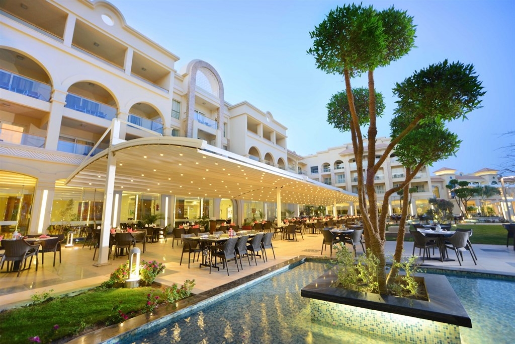 Pickalbatros White Beach Resort25