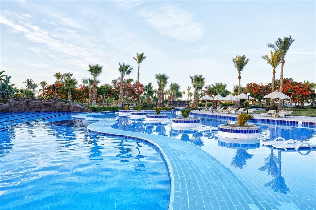 Steigenberger Al Dau Beach21