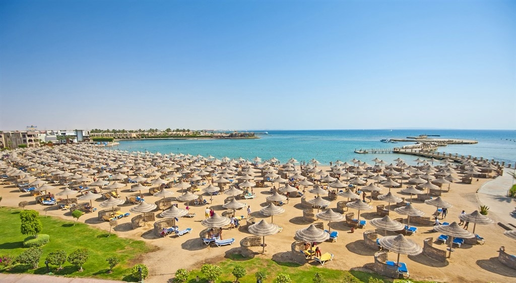 Sunrise Garden Beach25