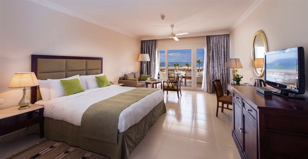 Baron Resort4
