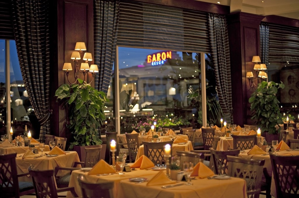 Baron Resort5