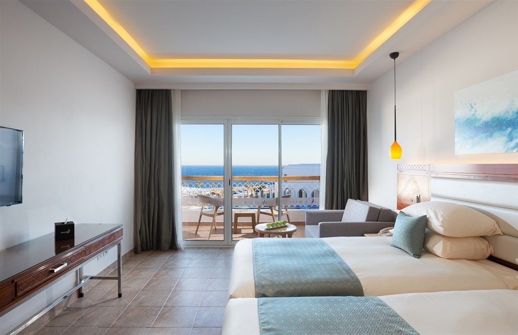 Pickalbatros Palace Resort12