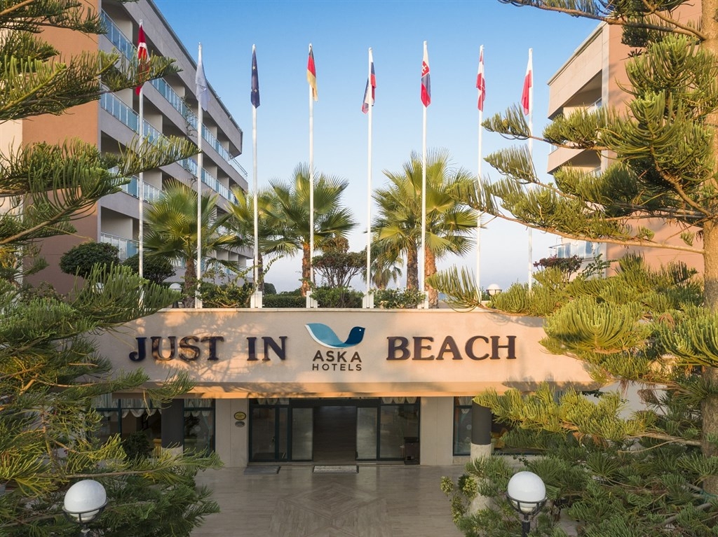 Aska Just In Beach Hotel2