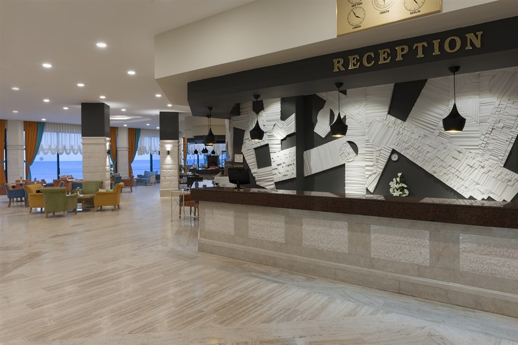 Aska Just In Beach Hotel4