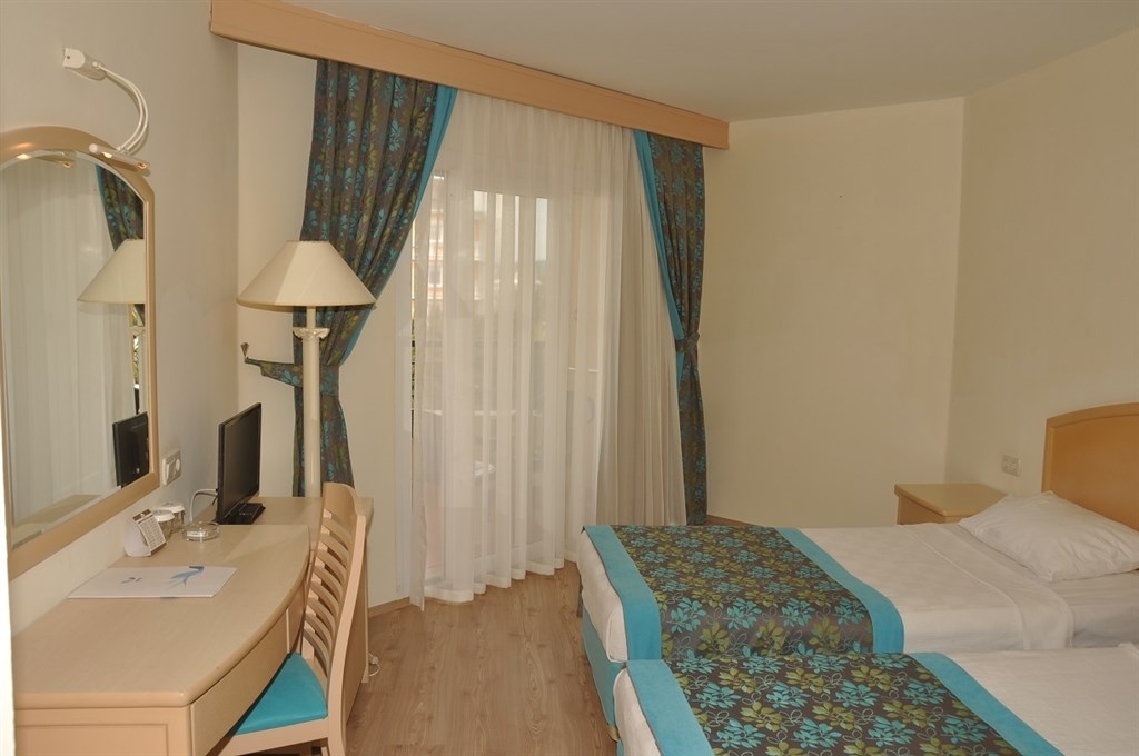 Aska Just In Beach Hotel5