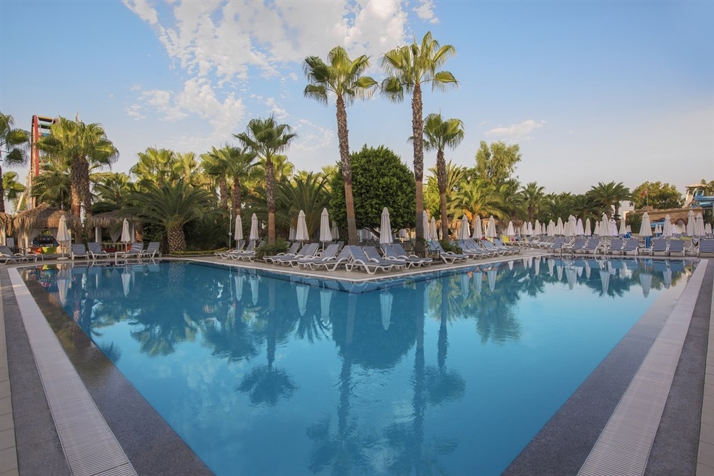 Delphin Deluxe Hotel13