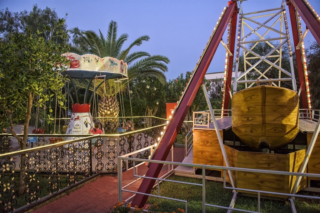 Delphin Deluxe Hotel22