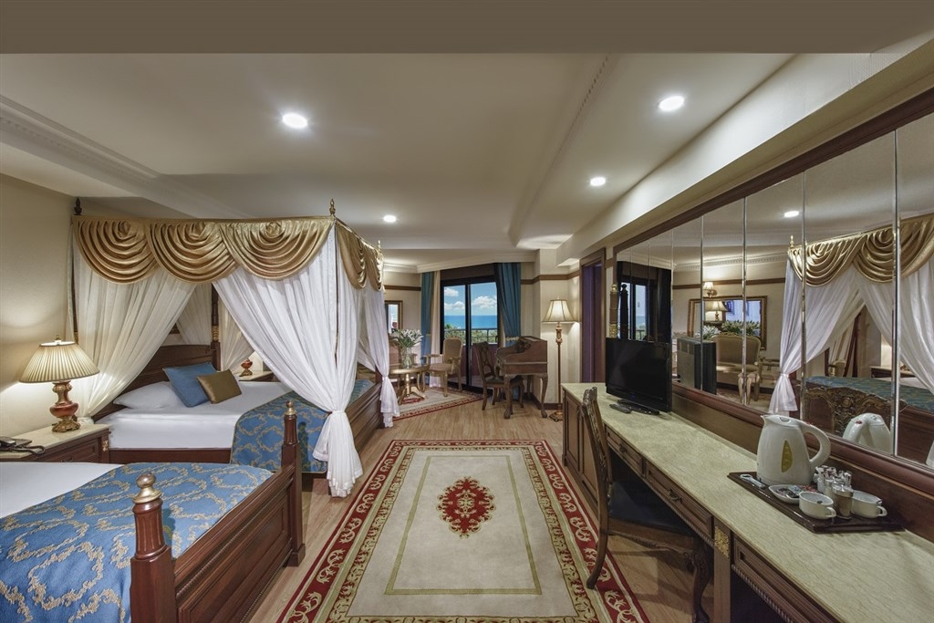 Delphin Palace Hotel4