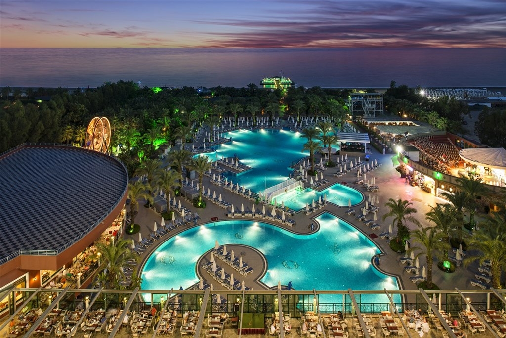 Delphin Palace Hotel12