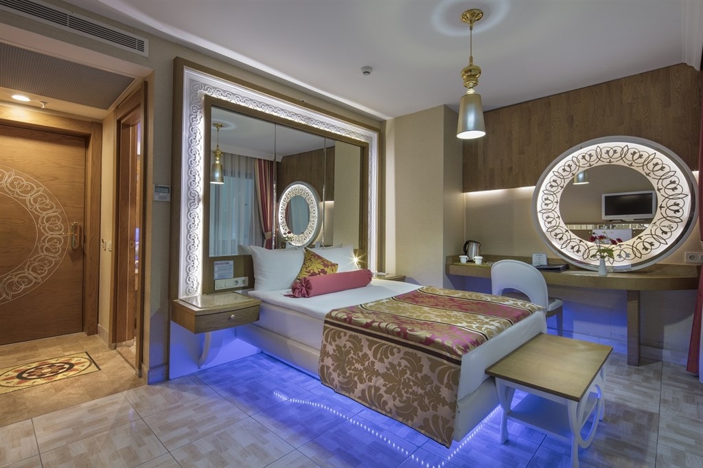 Granada Luxury Okurcalar5