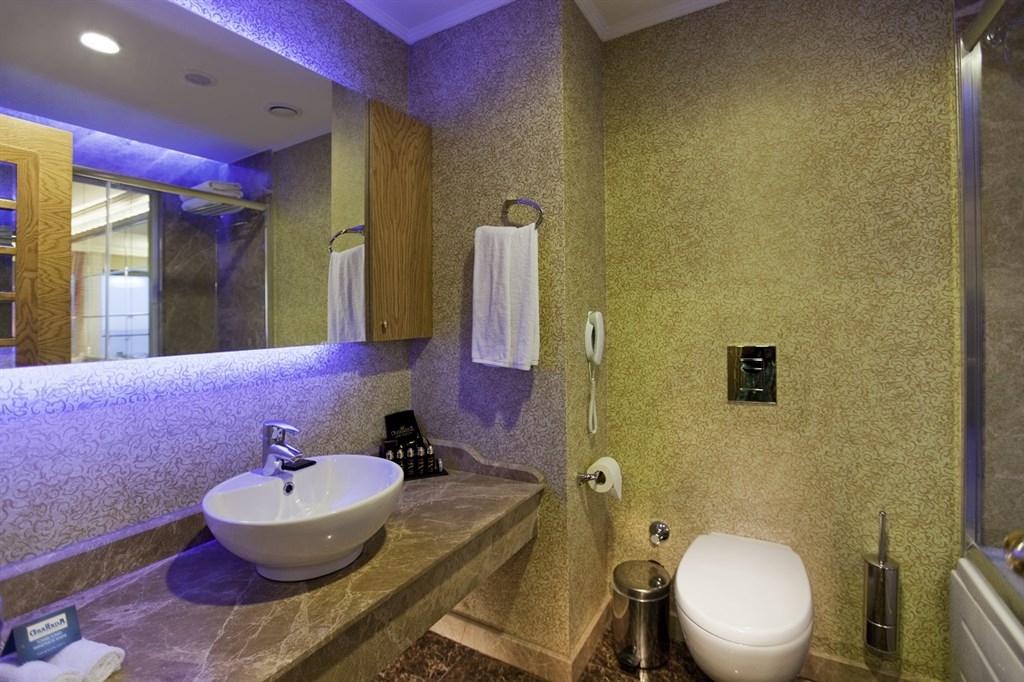 Granada Luxury Okurcalar7