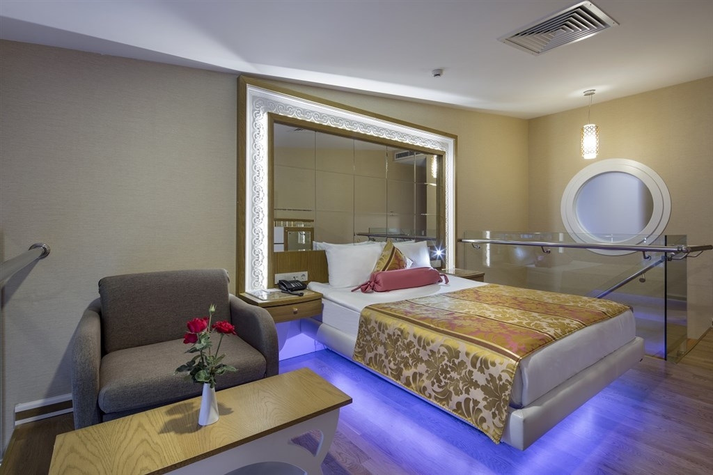 Granada Luxury Okurcalar8