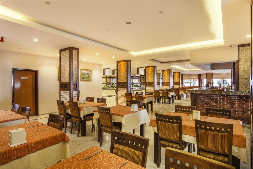 Kleopatra Beach Hotel7