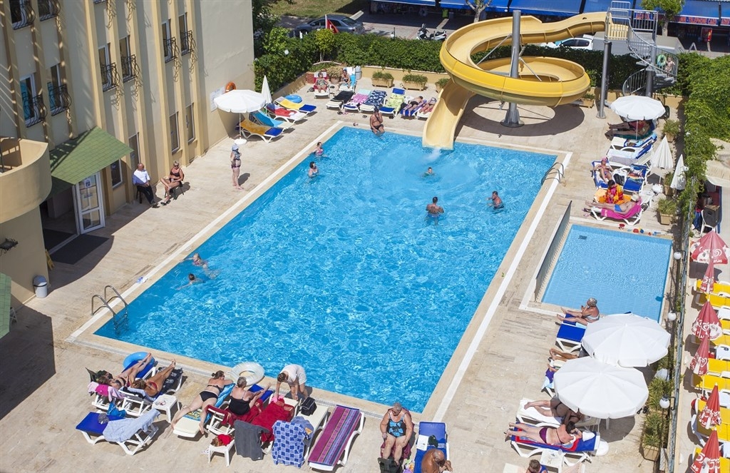 Kleopatra Beach Hotel10