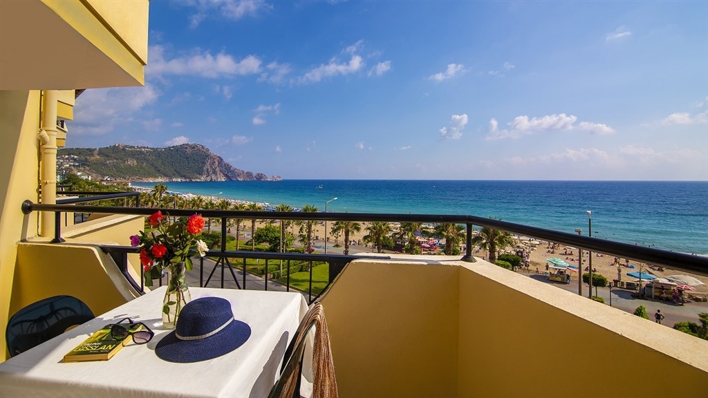 Kleopatra Beach Hotel17
