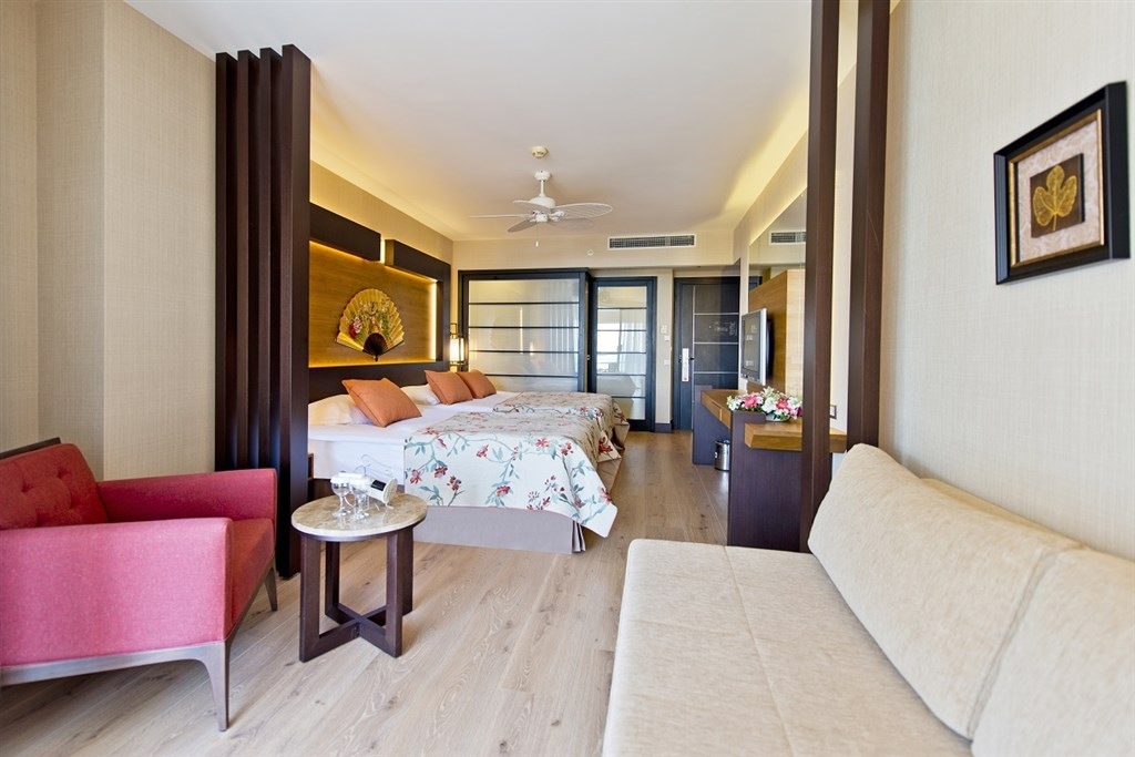 Limak Lara De Luxe Hotel & Resort4