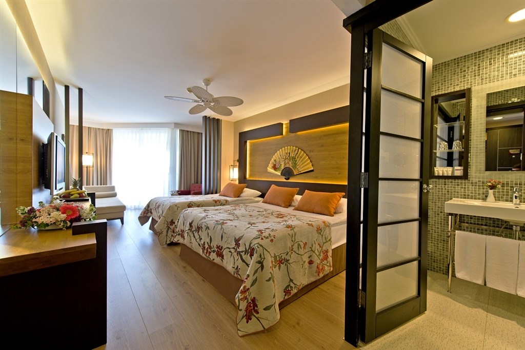 Limak Lara De Luxe Hotel & Resort5