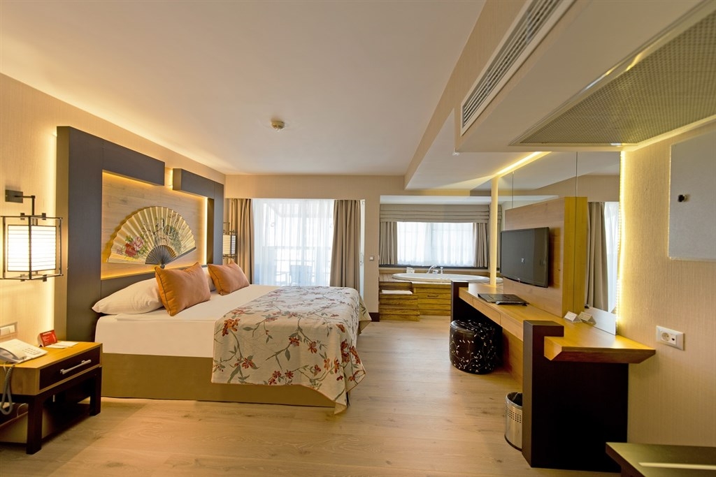 Limak Lara De Luxe Hotel & Resort8