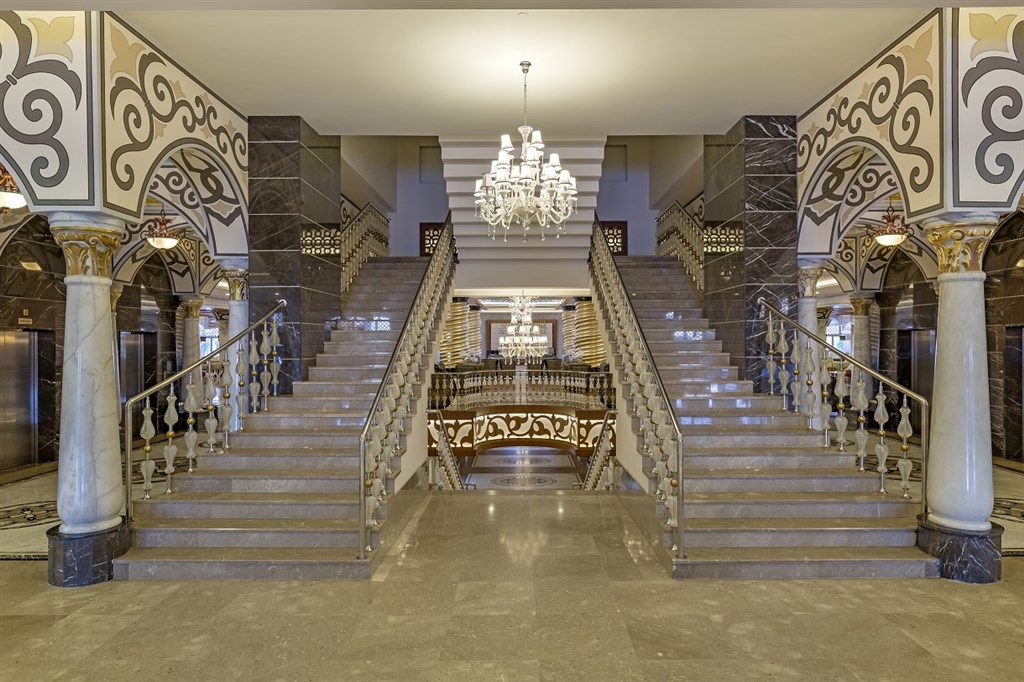 Royal Holiday Palace3