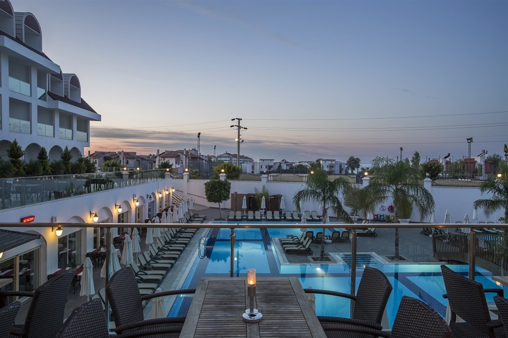 Side Crown Serenity12