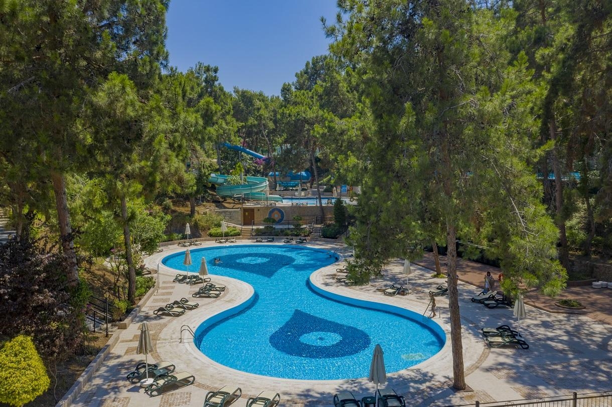 Utopia World Hotel12