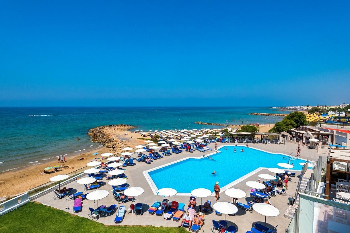 Themis Beach14