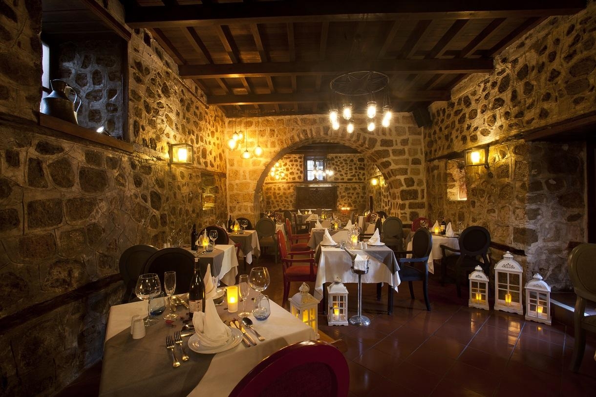 Alp Pasa Hotel11