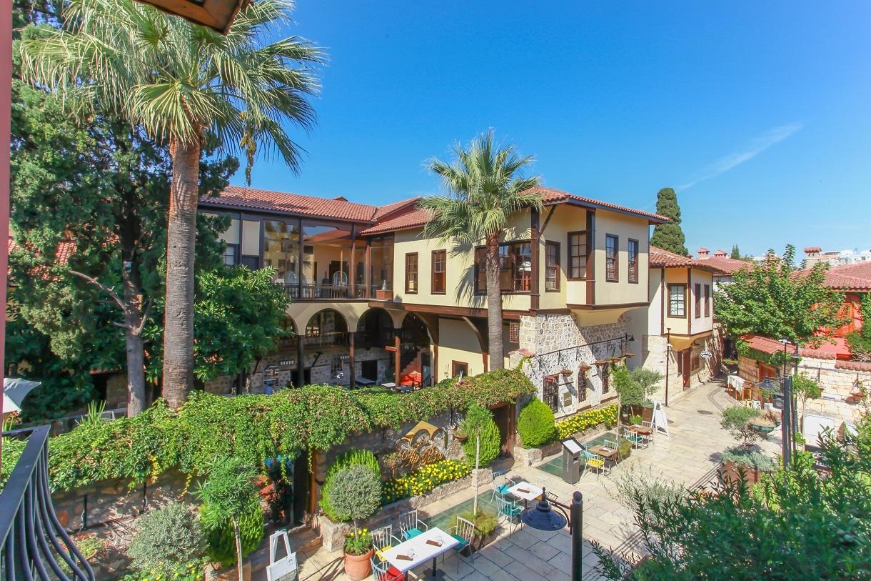 Alp Pasa Hotel0