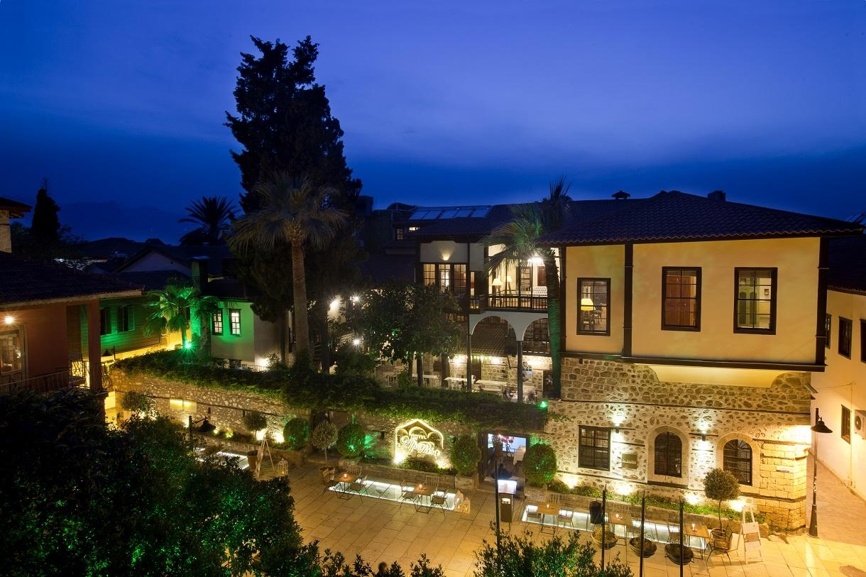 Alp Pasa Hotel1