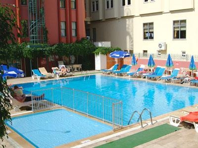 Monart City Hotel12