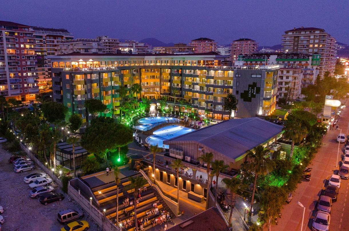 Senza Grand Santana1