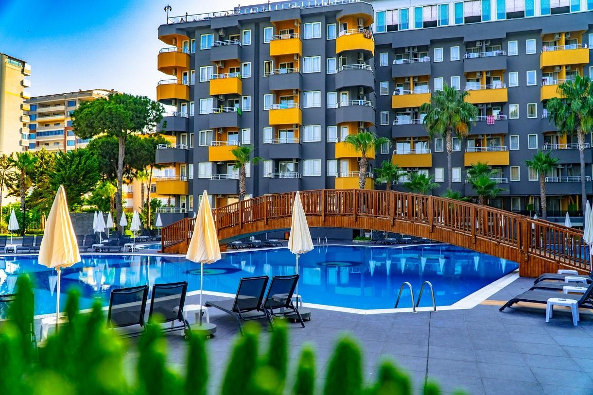 Senza Grand Santana18